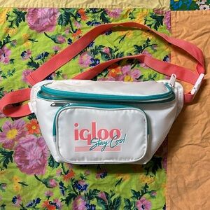 Igloo cooler insulated fanny pack
